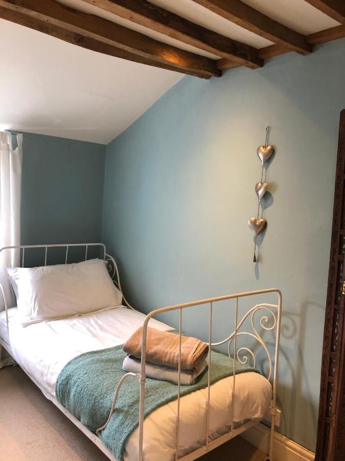 Cottage In The Heart Of Montacute エクステリア 写真
